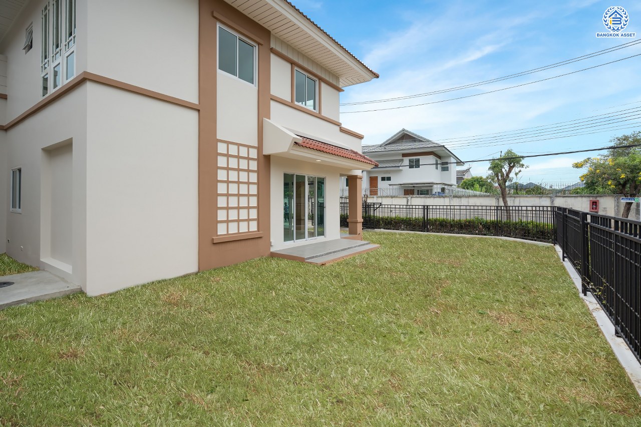 บ้านมือสองตกแต่งใหม่ โครงการ มณีรินทร์พาร์ค รัตนาธิเบศร์-ท่าอิฐ หลังมุม แบรนด์ Property Perfect เนื้อที่ 74.10 ตร.ว. ฟังก์ชัน 3 ห้องนอน 3 ห้องน้ำ 1 ห้องอเนกประสงค์ จอดรถได้ 2 คัน บนทำเลศักยภาพ เชื่อมต่อทั้ง ถนนรัตนาธิเบศร์ และถนนราชพฤกษ์ ใจกลาง 2 เซ็นทรัลฯ ใกล้ทางด่วน "งามวงศ์วาน" และรถไฟฟ้า "สถานีบางรักน้อยท่าอิฐ"